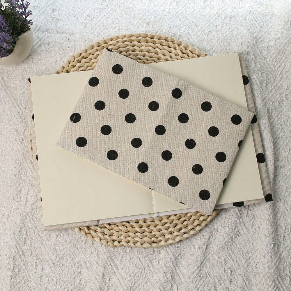 ノートブック用の黒い水玉模様の保護カバー,a5,a6 - Notebook Dotted A5 のレビューと価格