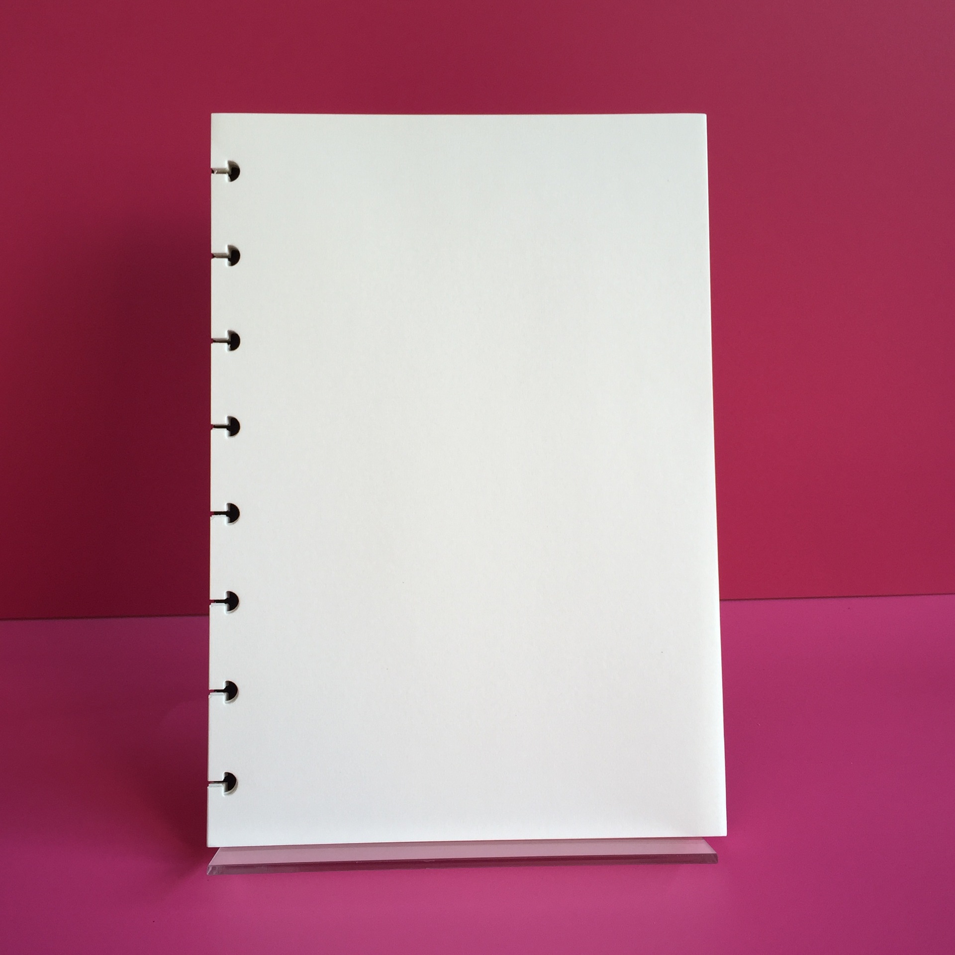 A5内側ページ空白/水平線/ドットマトリックス/点線グリッド - Notebook Dotted A5 のレビューと価格